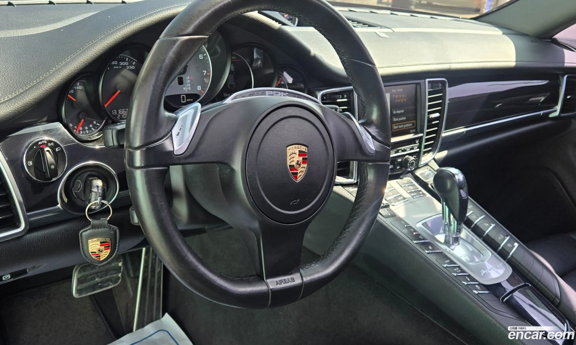 Porsche Panamera 2011 — 13