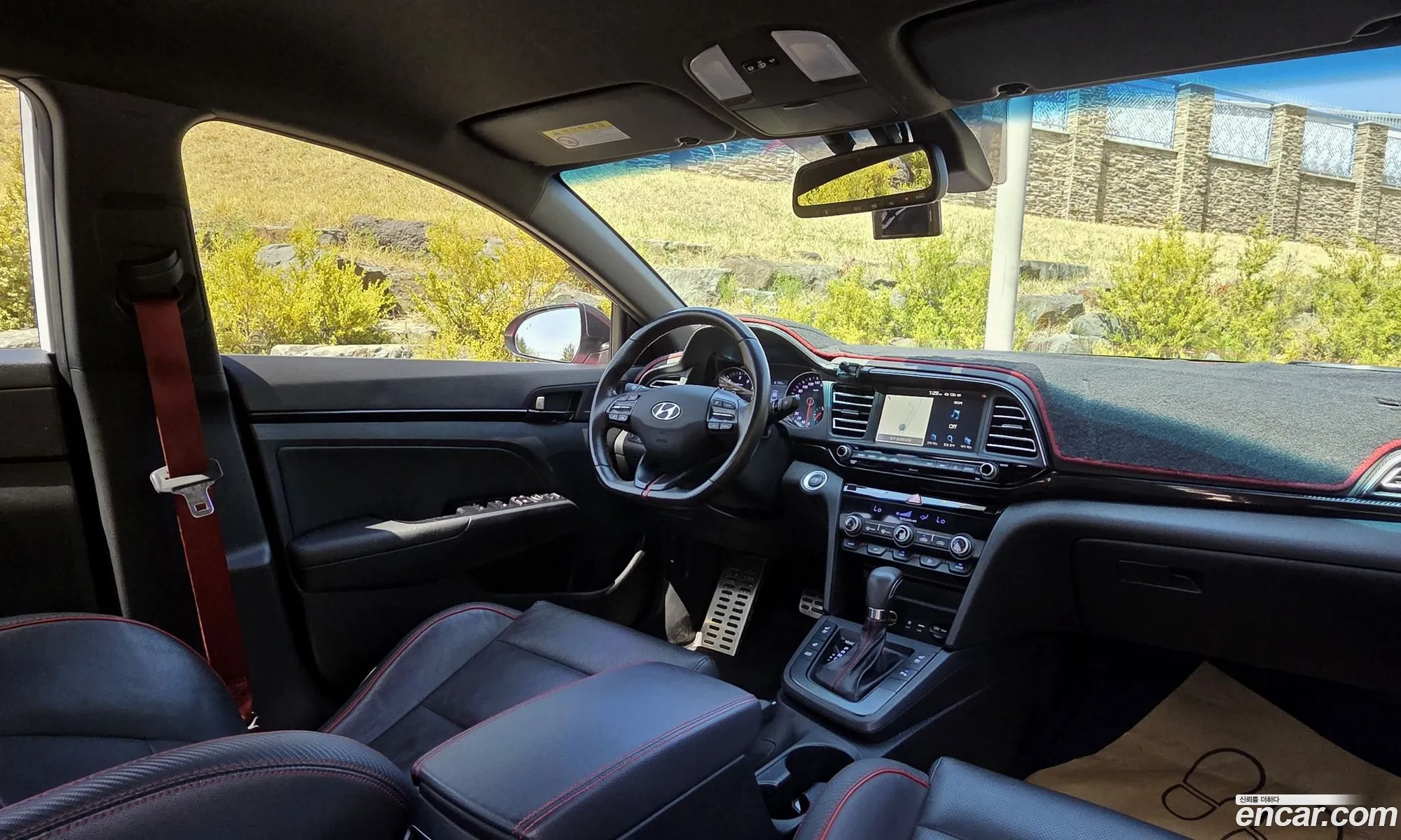 Hyundai Elantra AD 2019 — 8