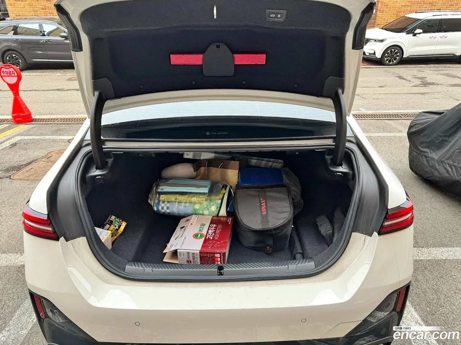BMW 5 Series 2024 — 8