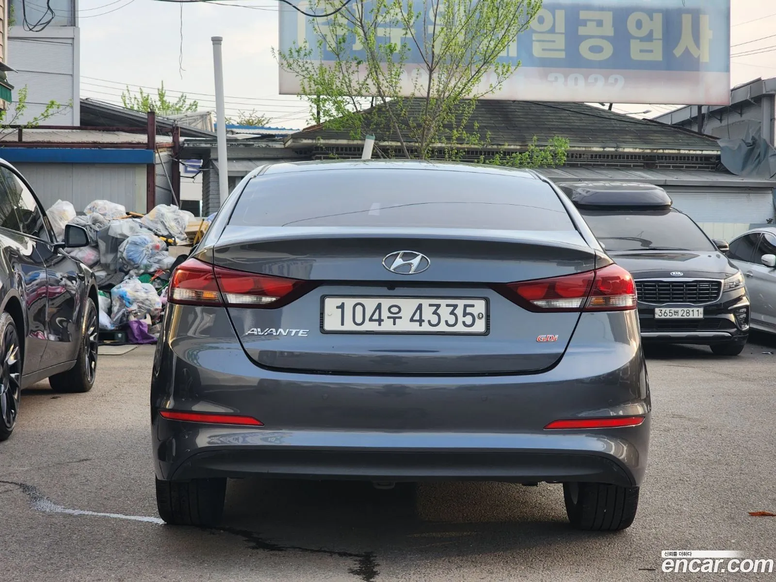 Hyundai Elantra AD 2016 — 17