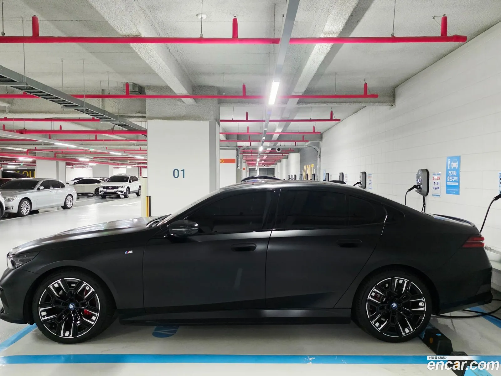 BMW i5 2023 — 14