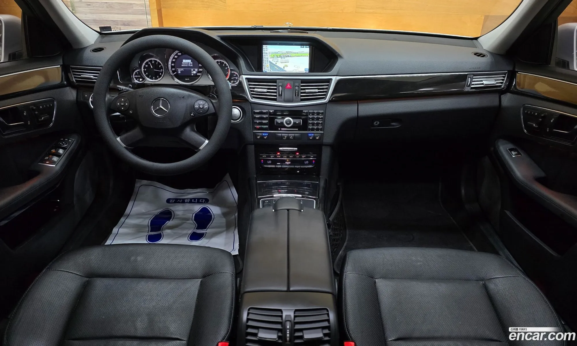 Mercedes-Benz E-Class W212 2010 — 10