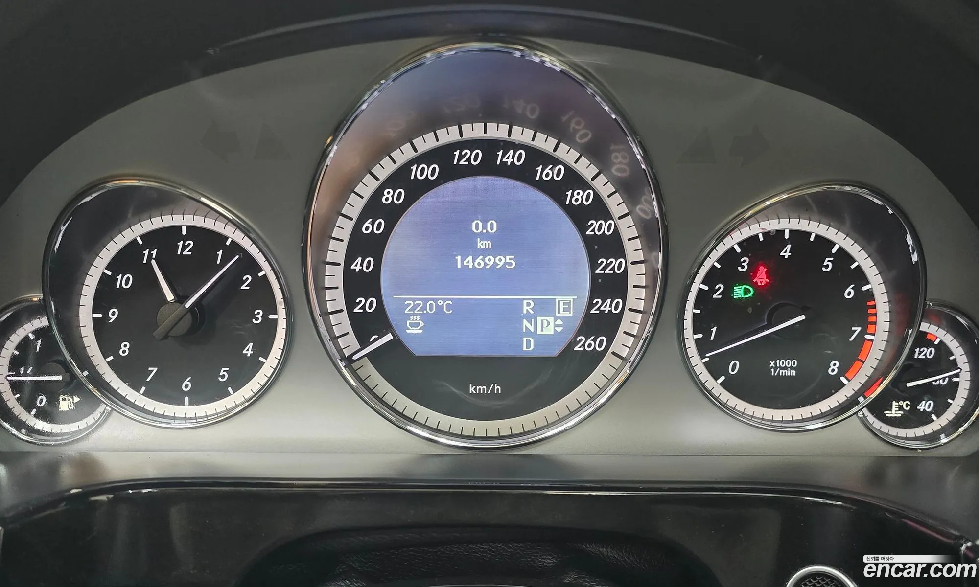 Mercedes-Benz E-Class W212 2010 — 17