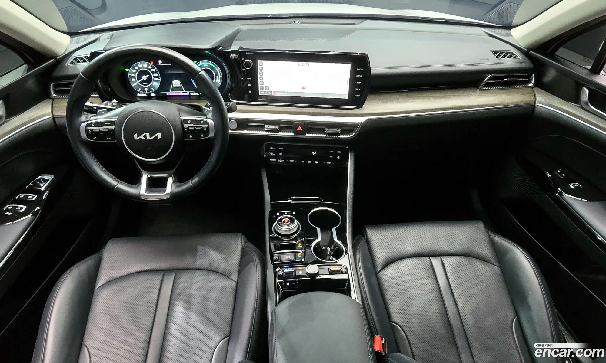 Kia K5 Hybrid 2021 — 9