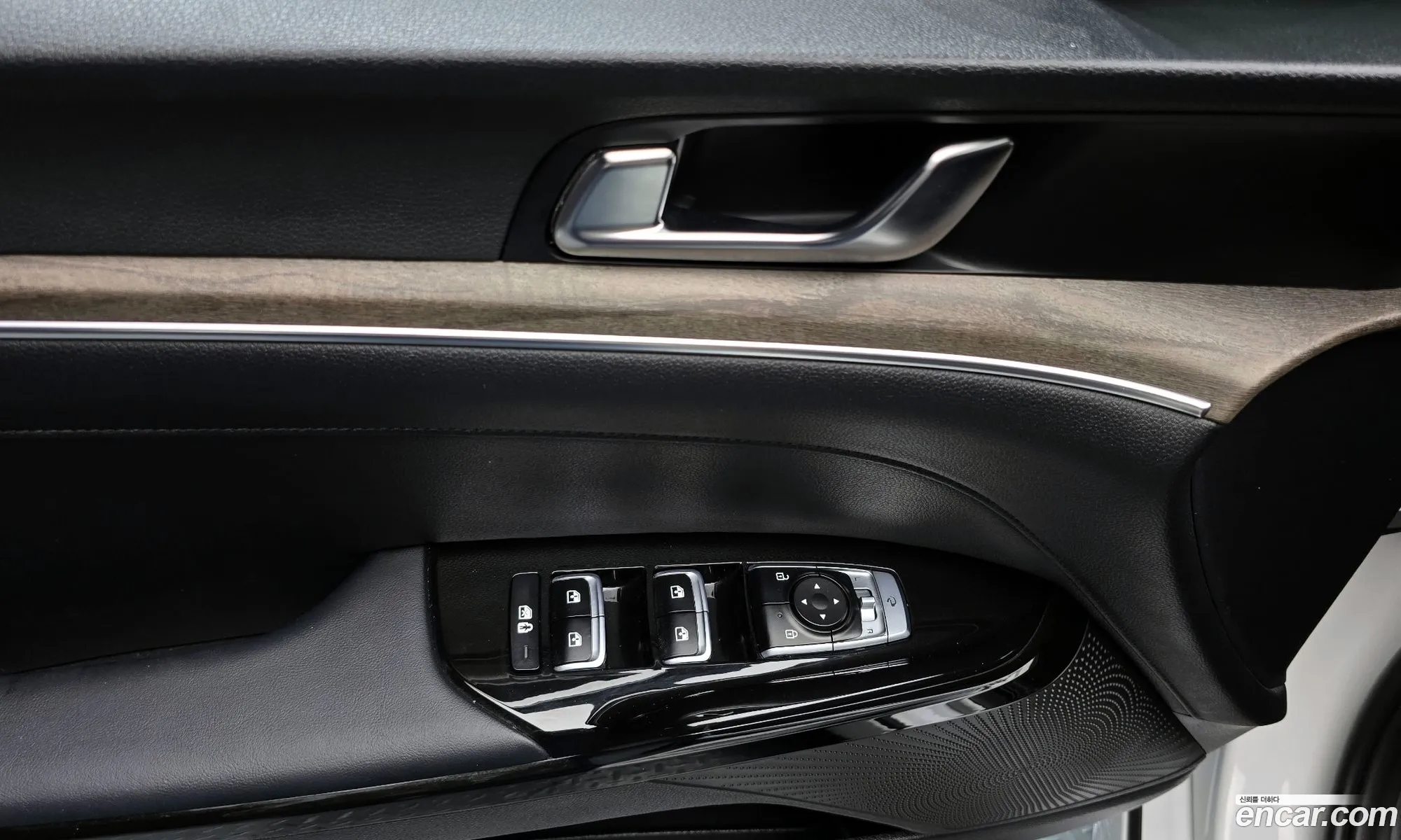 Kia K5 Hybrid 2021 — 16