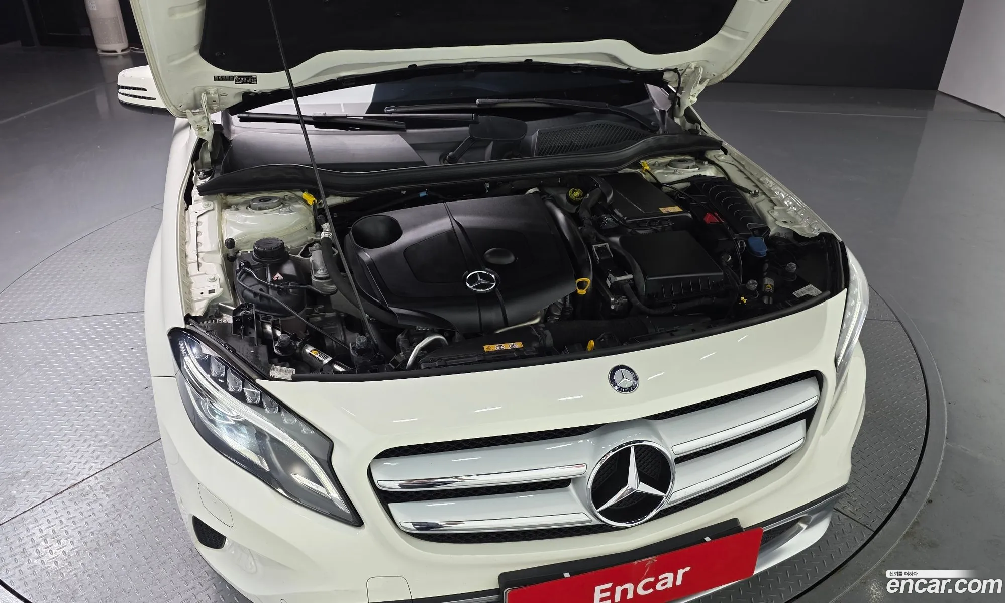 Mercedes-Benz GLA-Class X156 2015 — 11