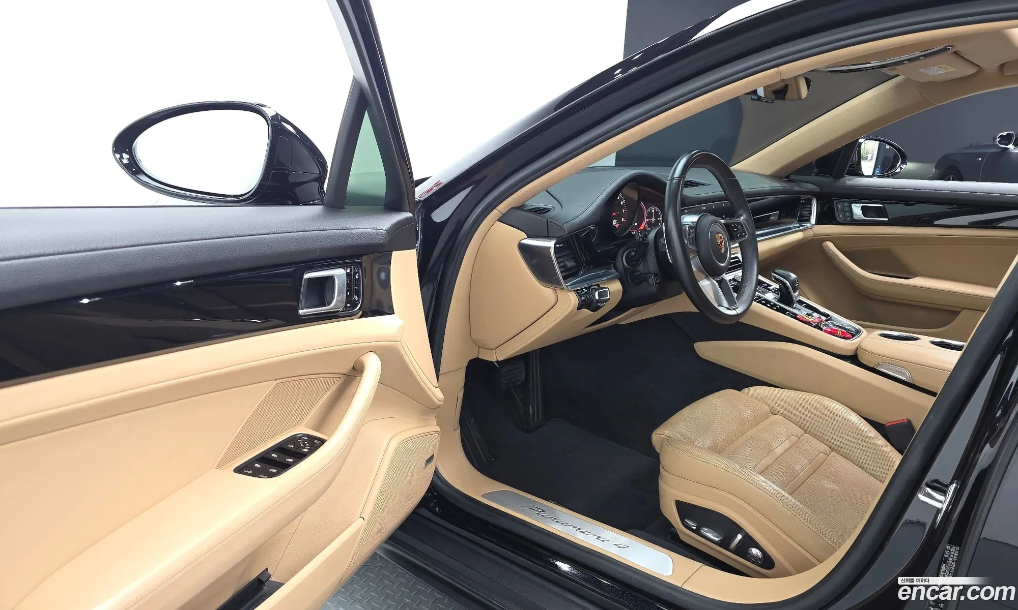Porsche Panamera 2018 WP0AA2974JL107341 — 28