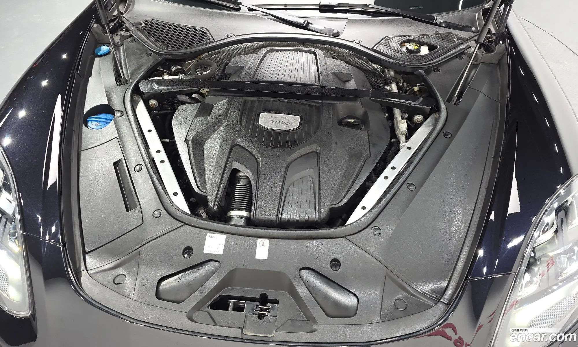 Porsche Panamera 2018 WP0AA2974JL107341 — 23