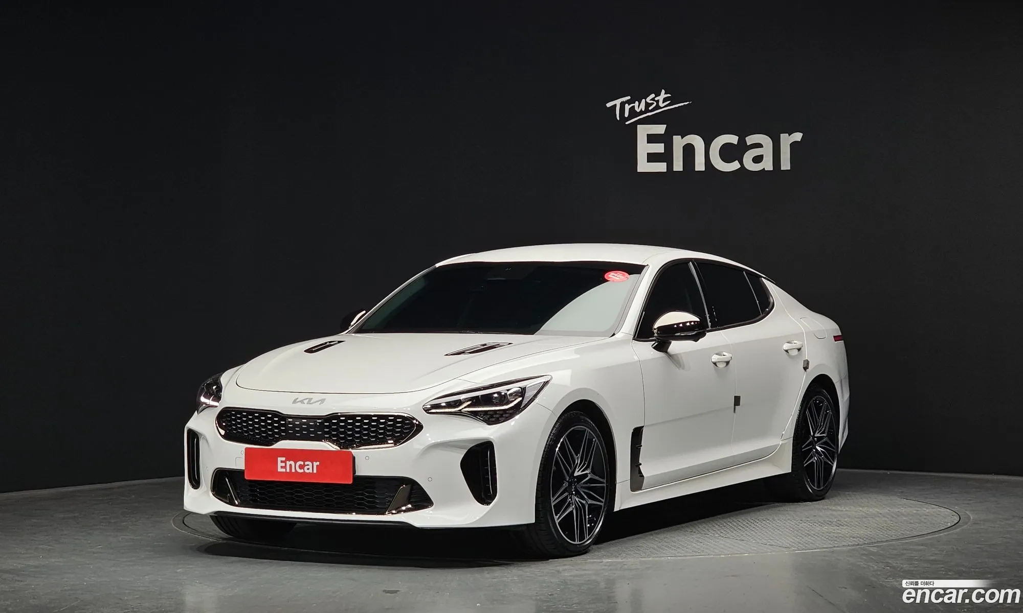 Kia Stinger Meister 2023 — 30