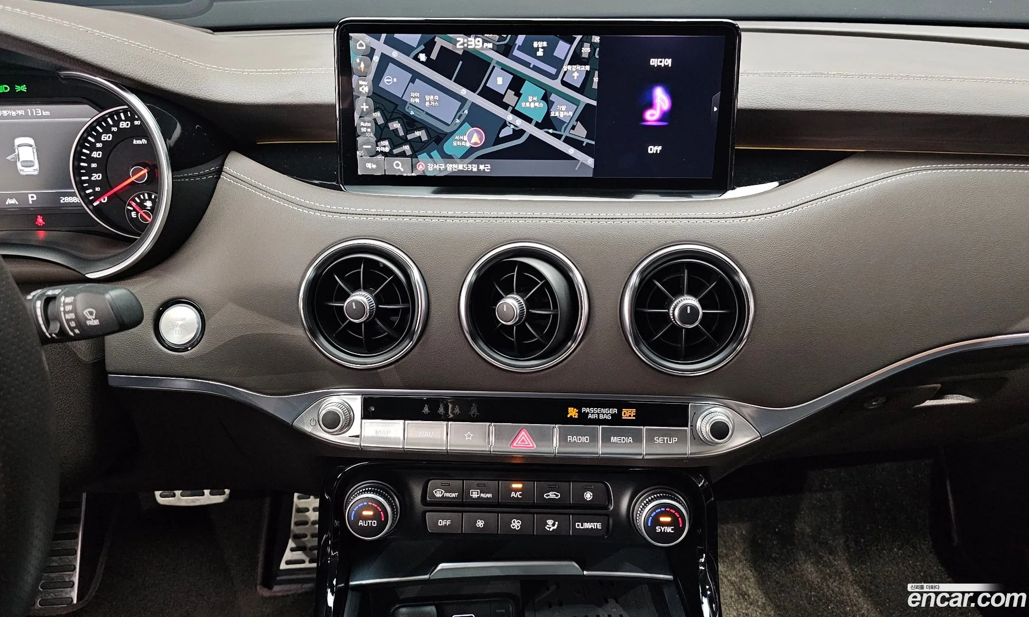Kia Stinger Meister 2023 — 32