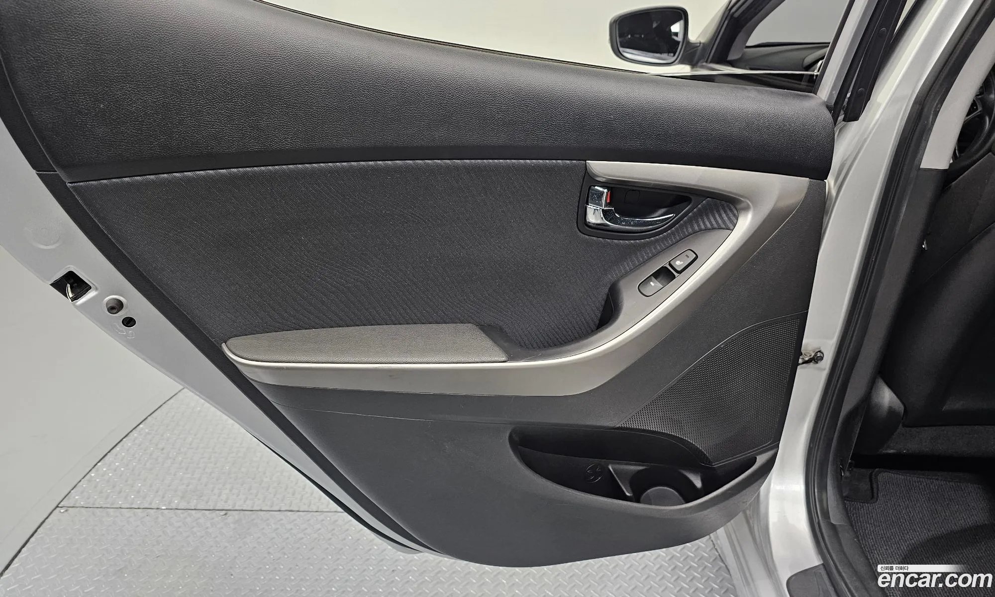 Hyundai Elantra MD 2011 — 22
