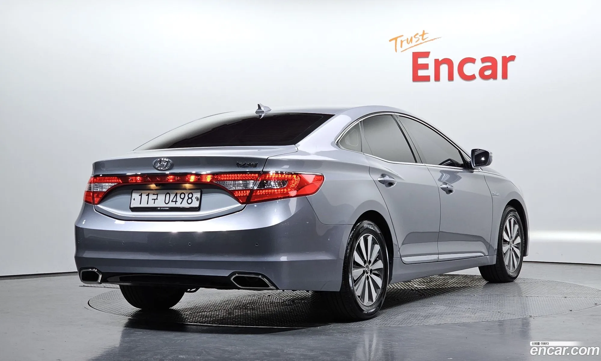Hyundai Grandeur HG Hybrid 2016 — 12