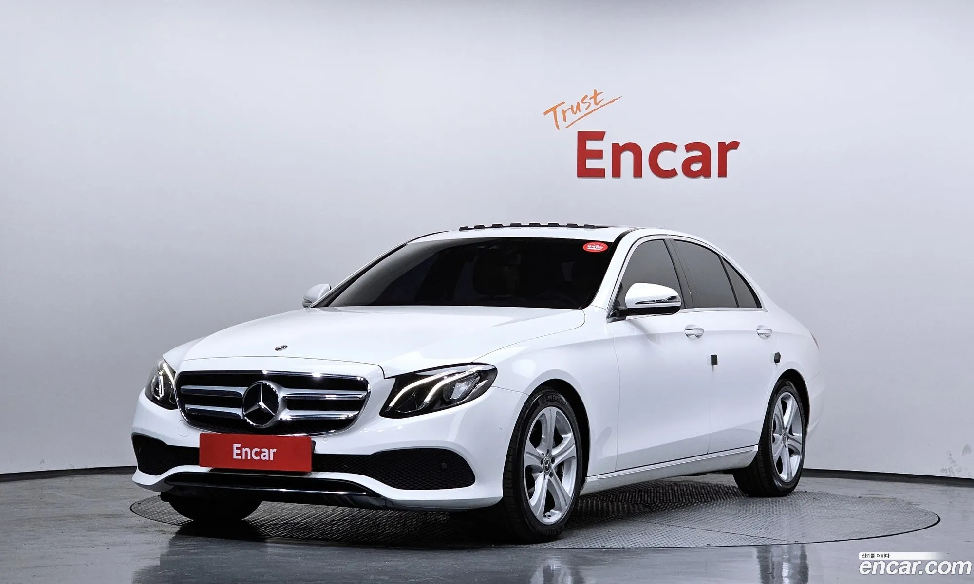 Mercedes-Benz E-Class W213 2017 WDDZF4CB9HA274089 — 25