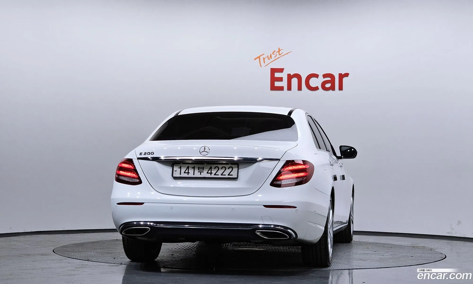 Mercedes-Benz E-Class W213 2017 WDDZF4CB9HA274089 — 17