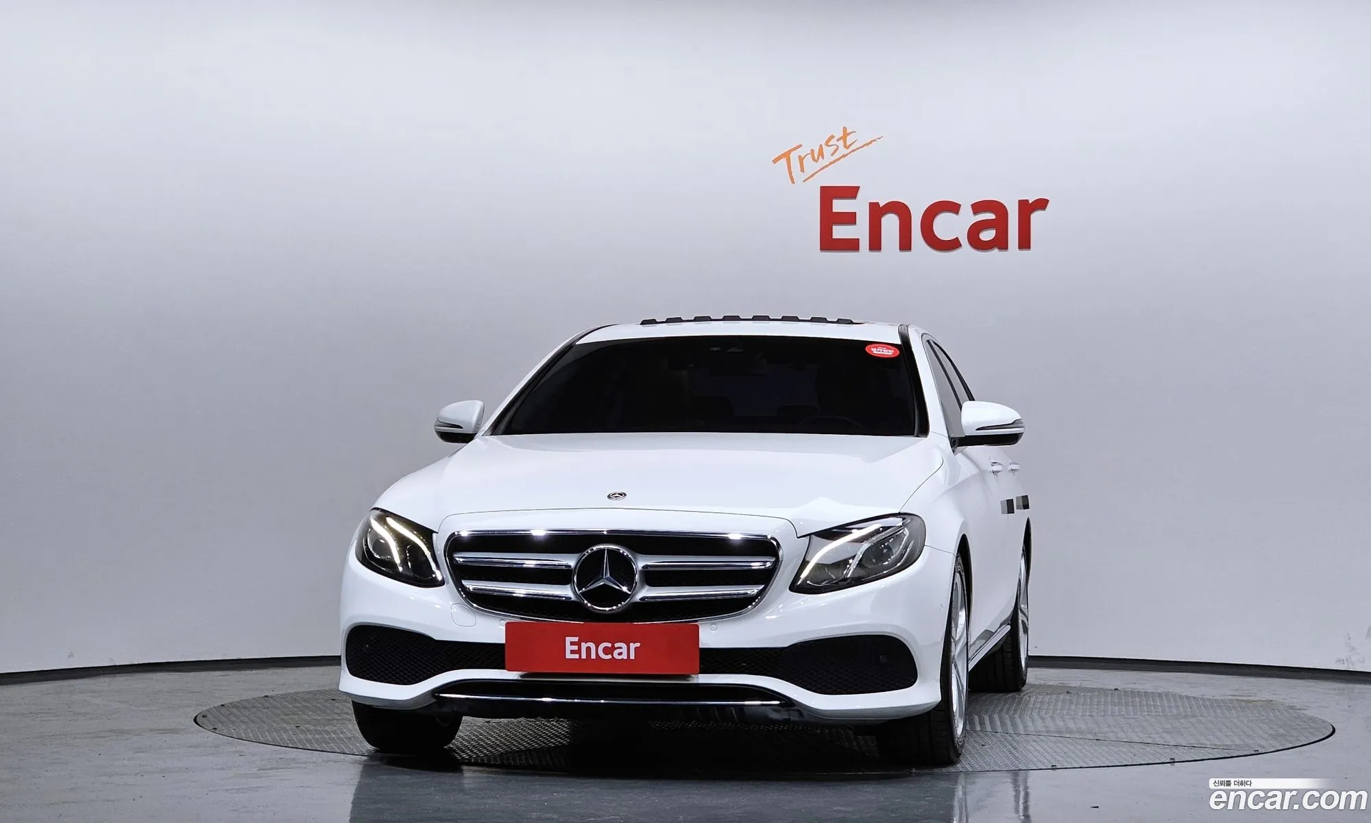 Mercedes-Benz E-Class W213 2017 WDDZF4CB9HA274089 — 31