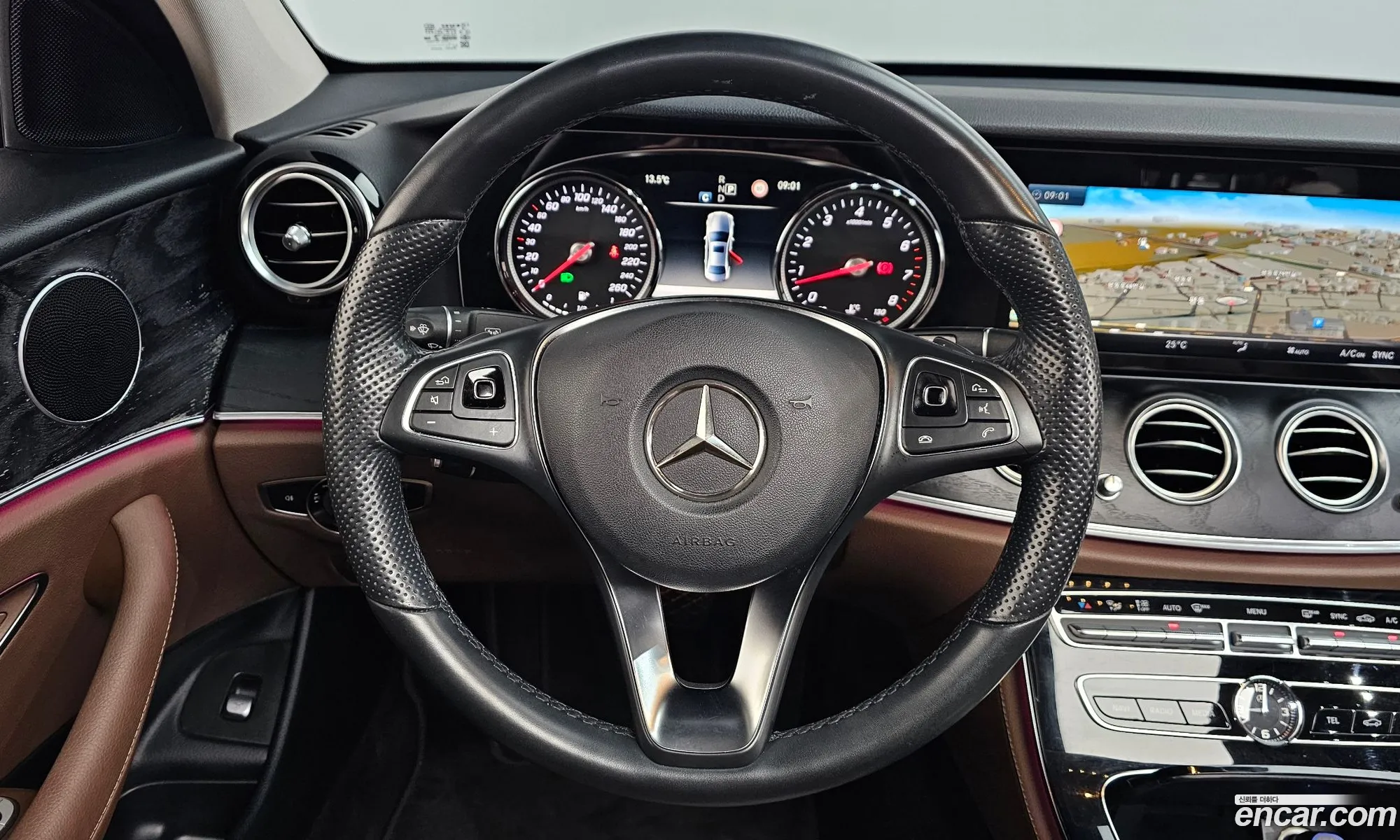 Mercedes-Benz E-Class W213 2017 WDDZF4CB9HA274089 — 11