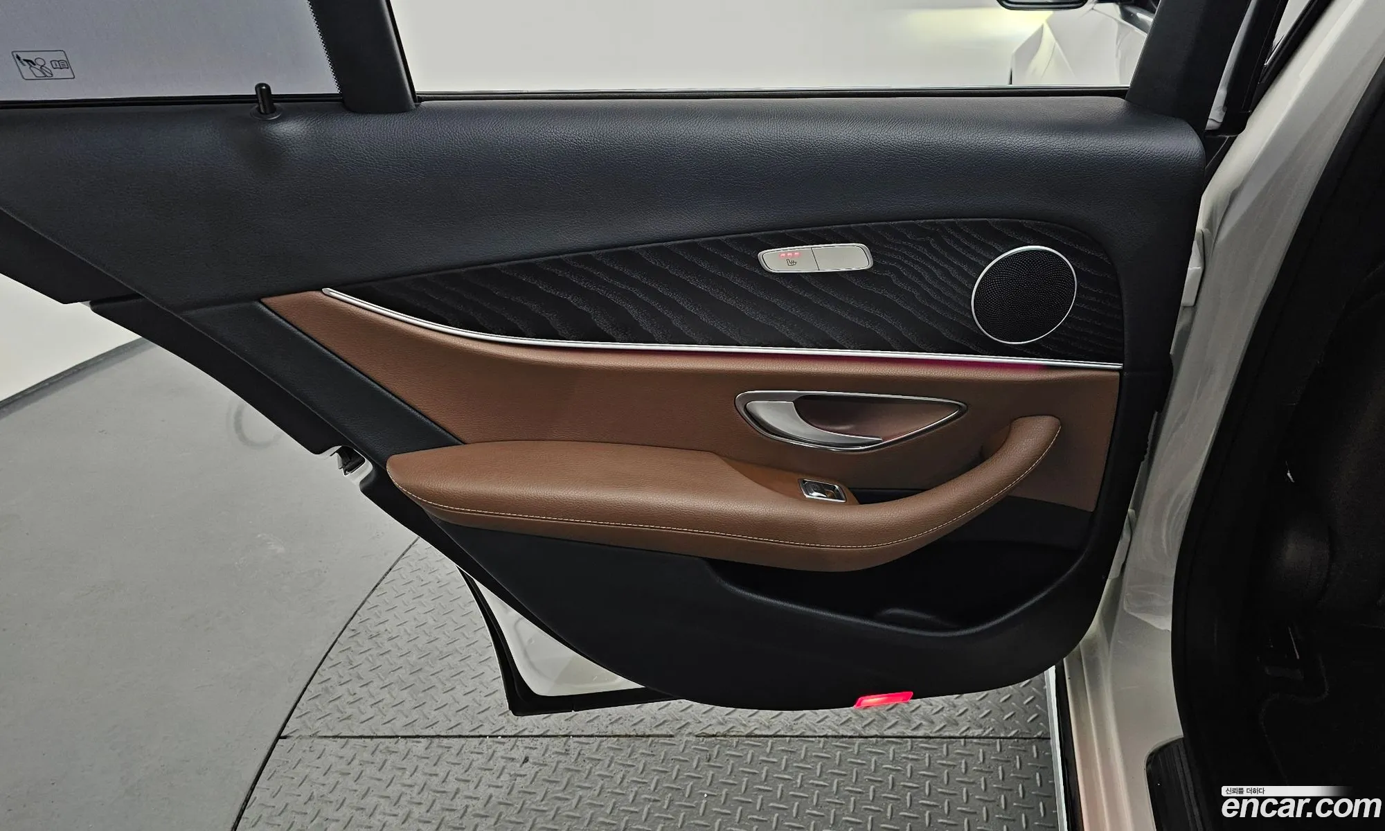 Mercedes-Benz E-Class W213 2017 WDDZF4CB9HA274089 — 21
