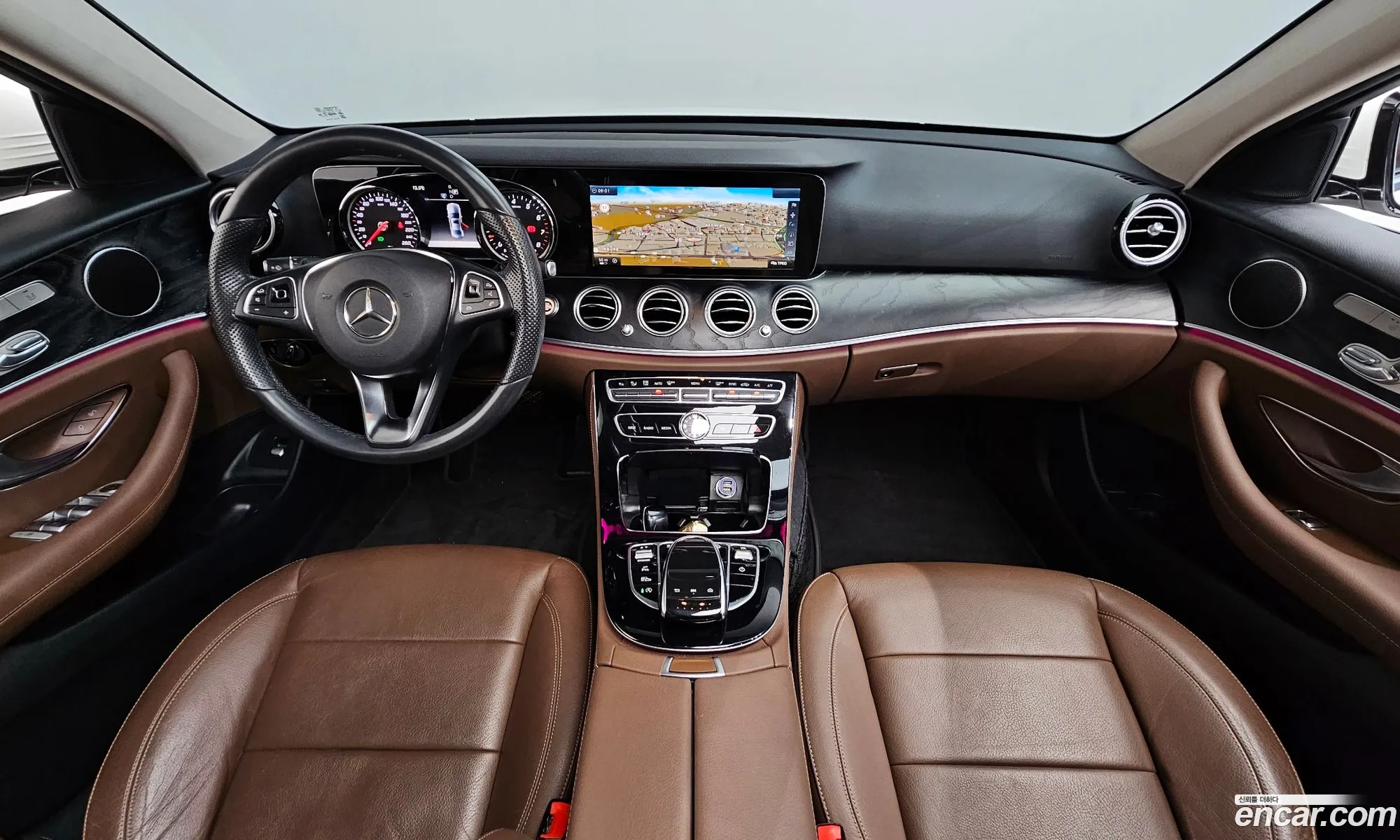 Mercedes-Benz E-Class W213 2017 WDDZF4CB9HA274089 — 3