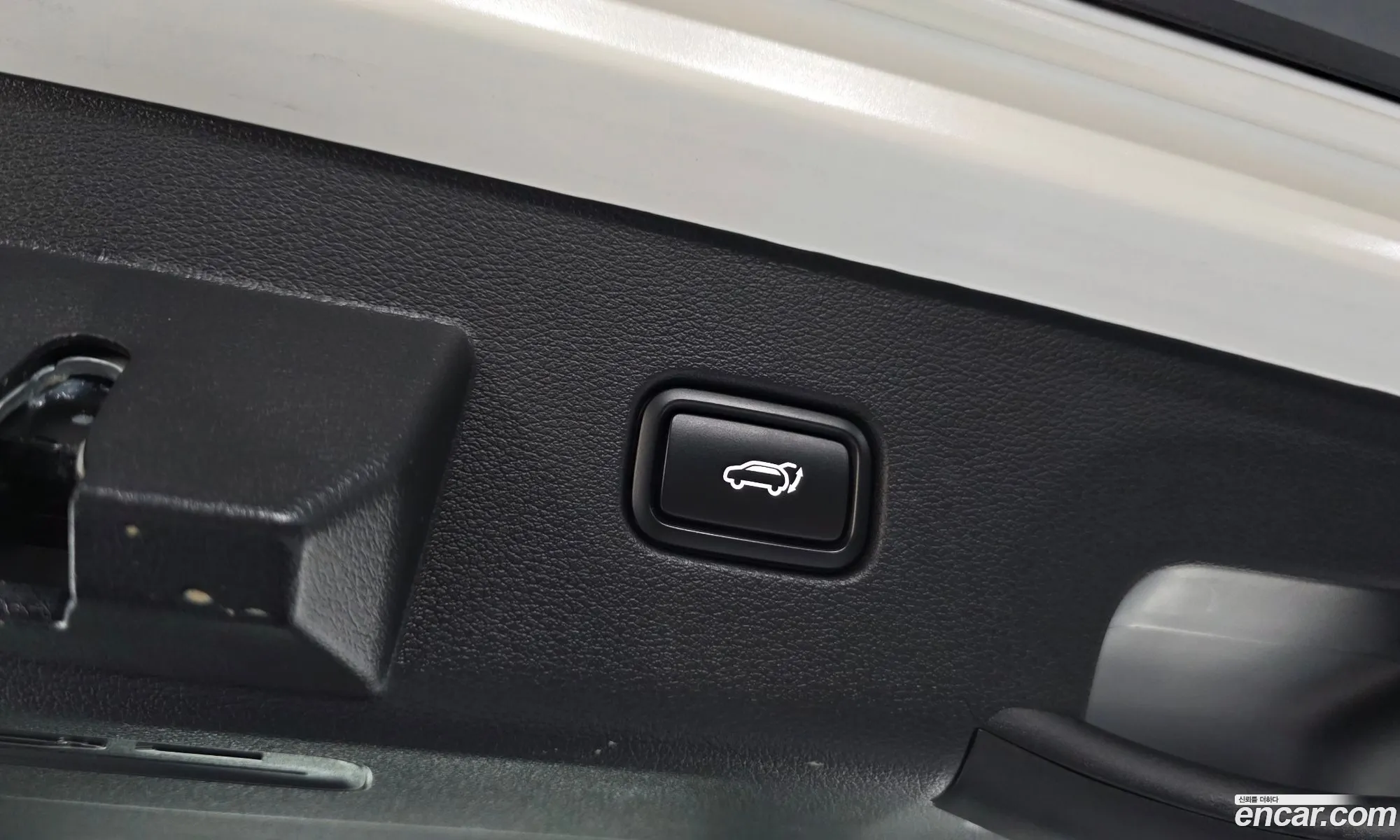 Kia Sportage Hybrid 2023 — 7
