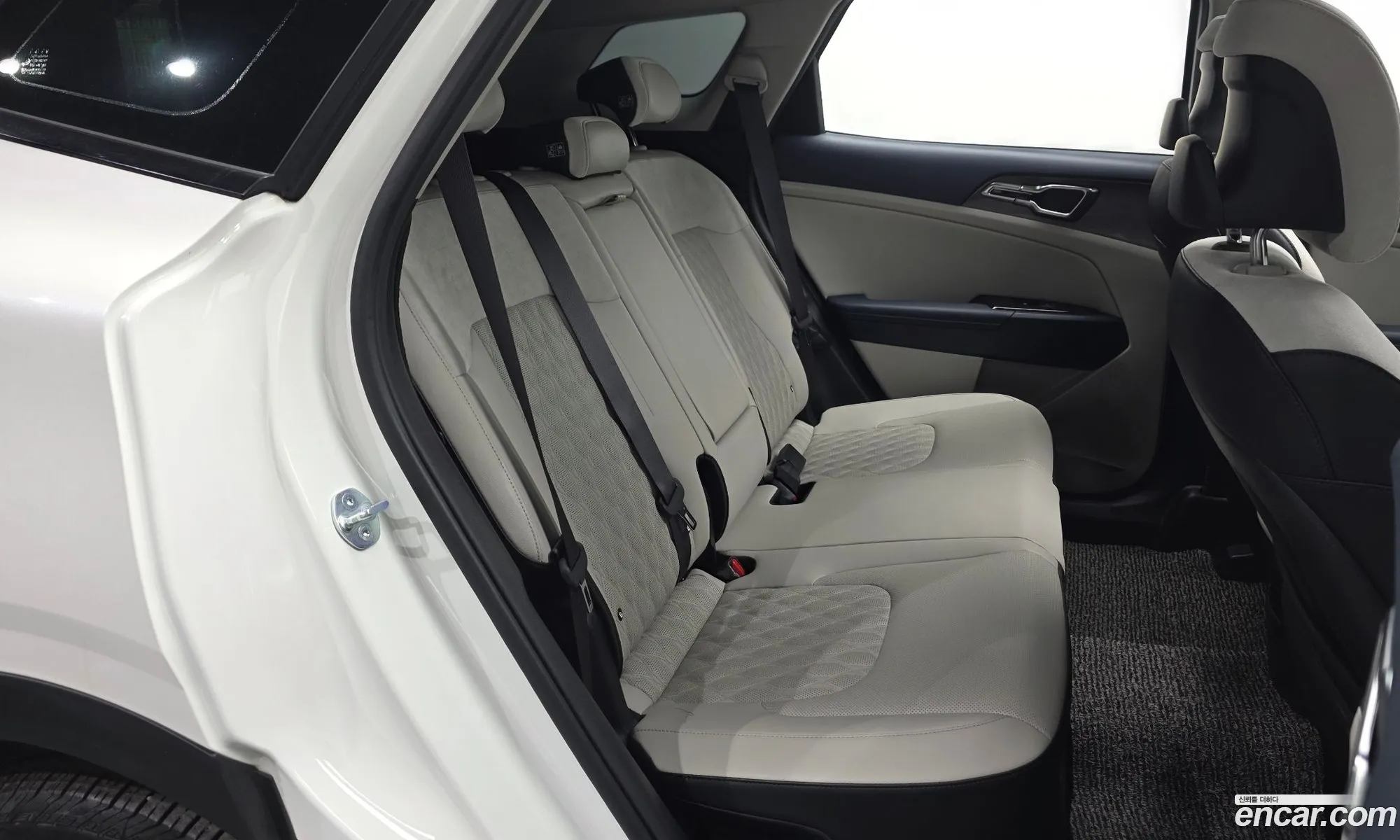 Kia Sportage Hybrid 2023 — 5