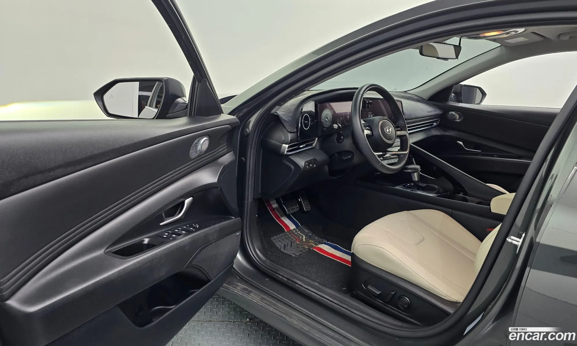 Hyundai Elantra 2021 — 16