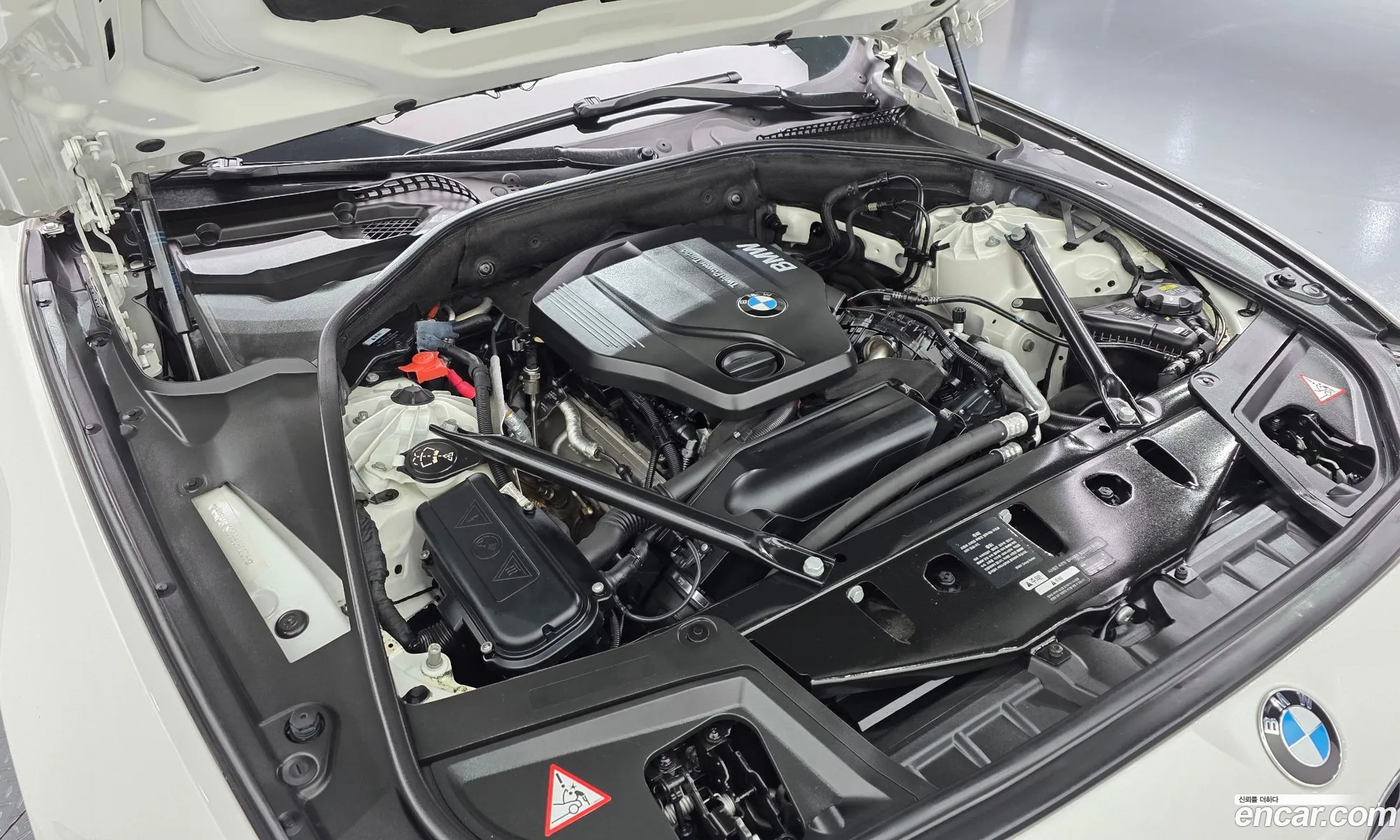 BMW 5 Series 2016 WBA5E7105GG564238 — 14