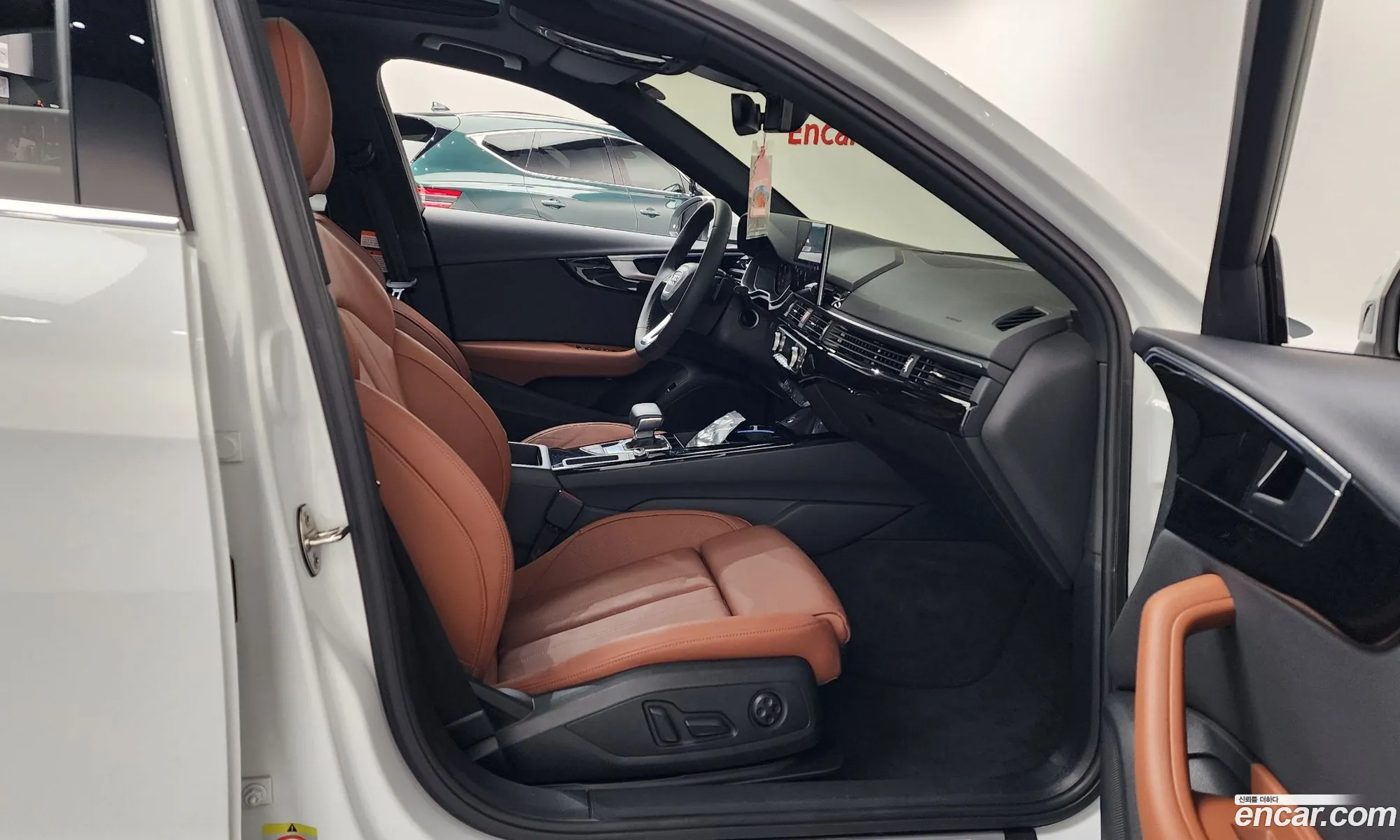 Audi A4 2021 WAUZZZF43MN000575 — 12