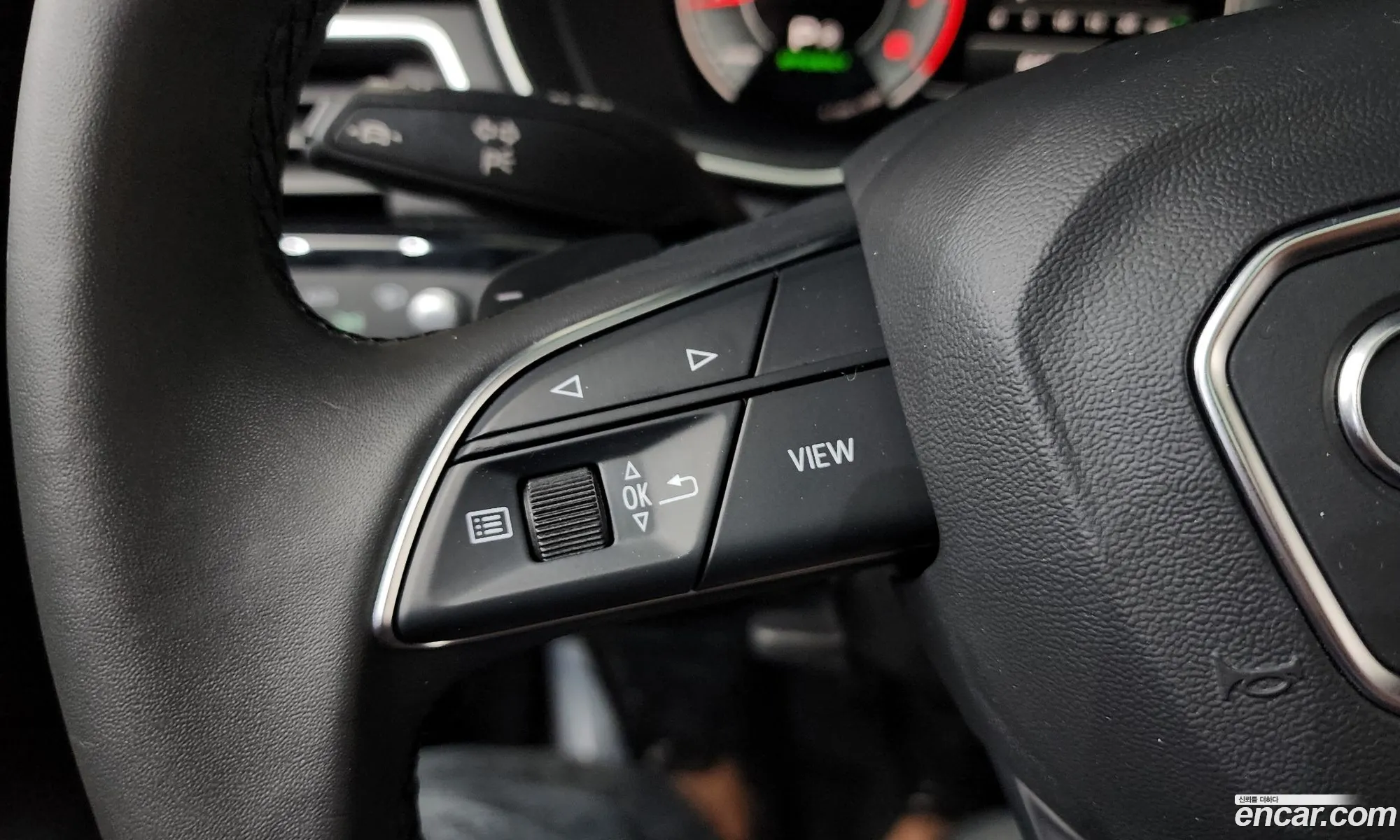 Audi A4 2021 WAUZZZF43MN000575 — 32