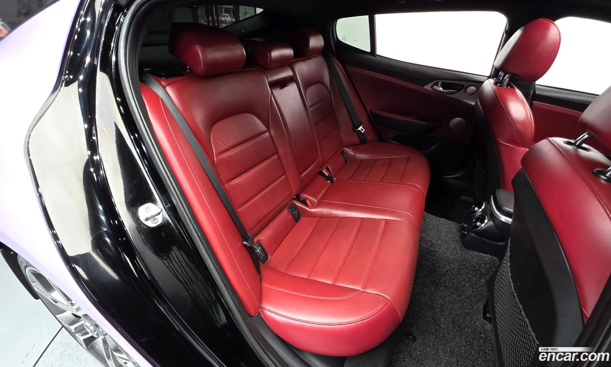 Kia Stinger 2019 — 17