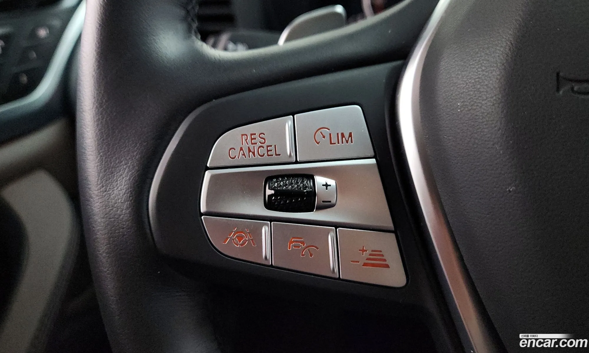 BMW X4 2020 WBA2V9101M9E03418 — 34