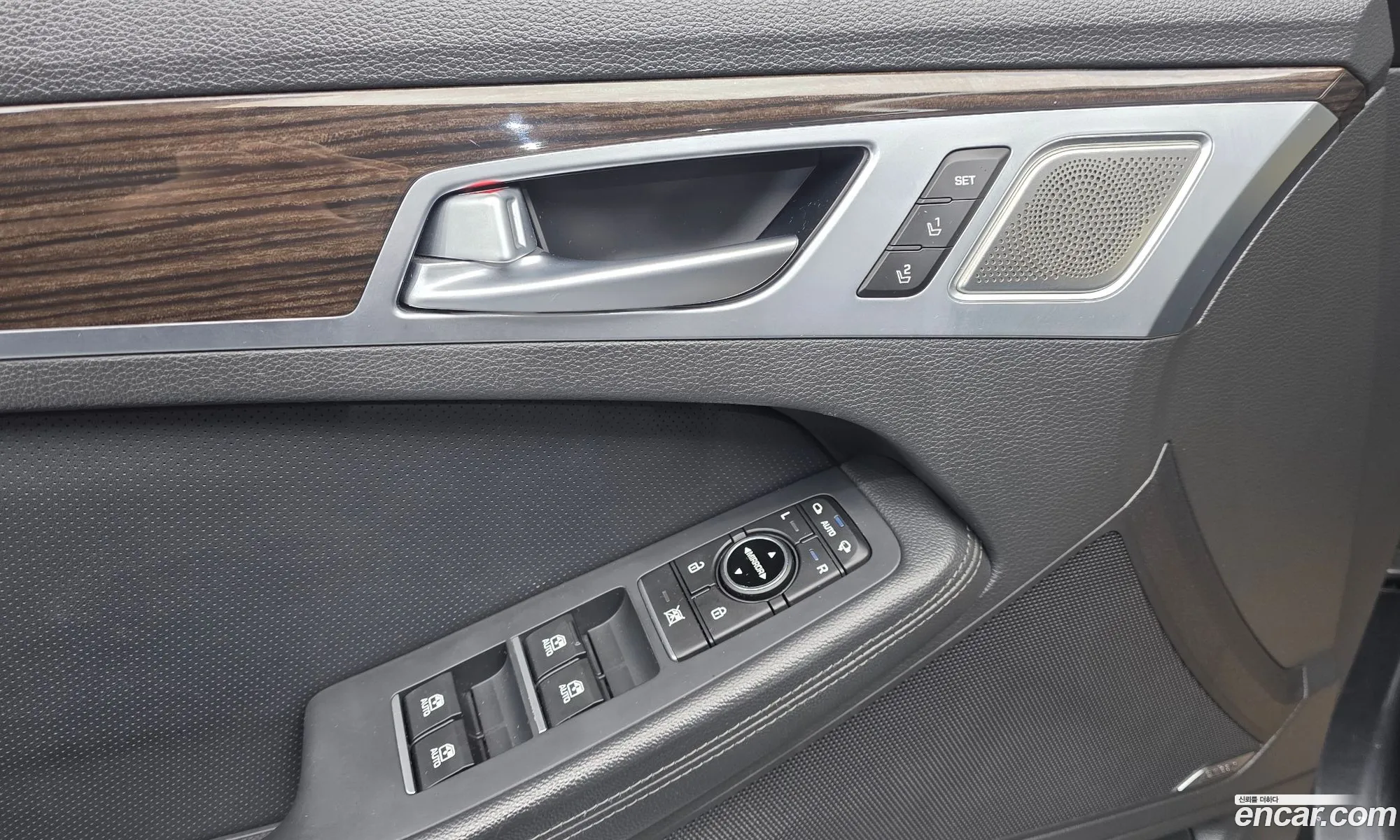 Genesis G80 2019 — 17