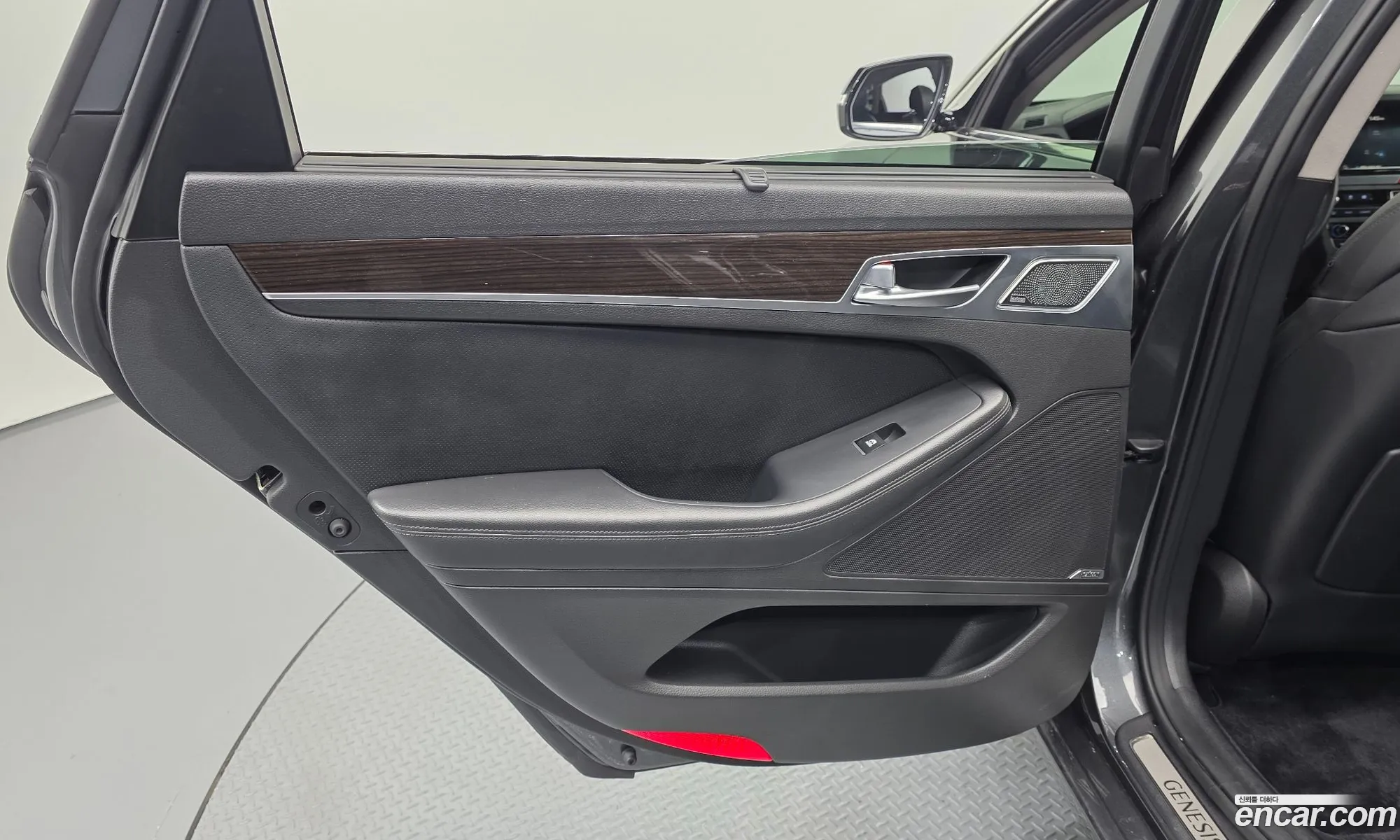 Genesis G80 2019 — 16