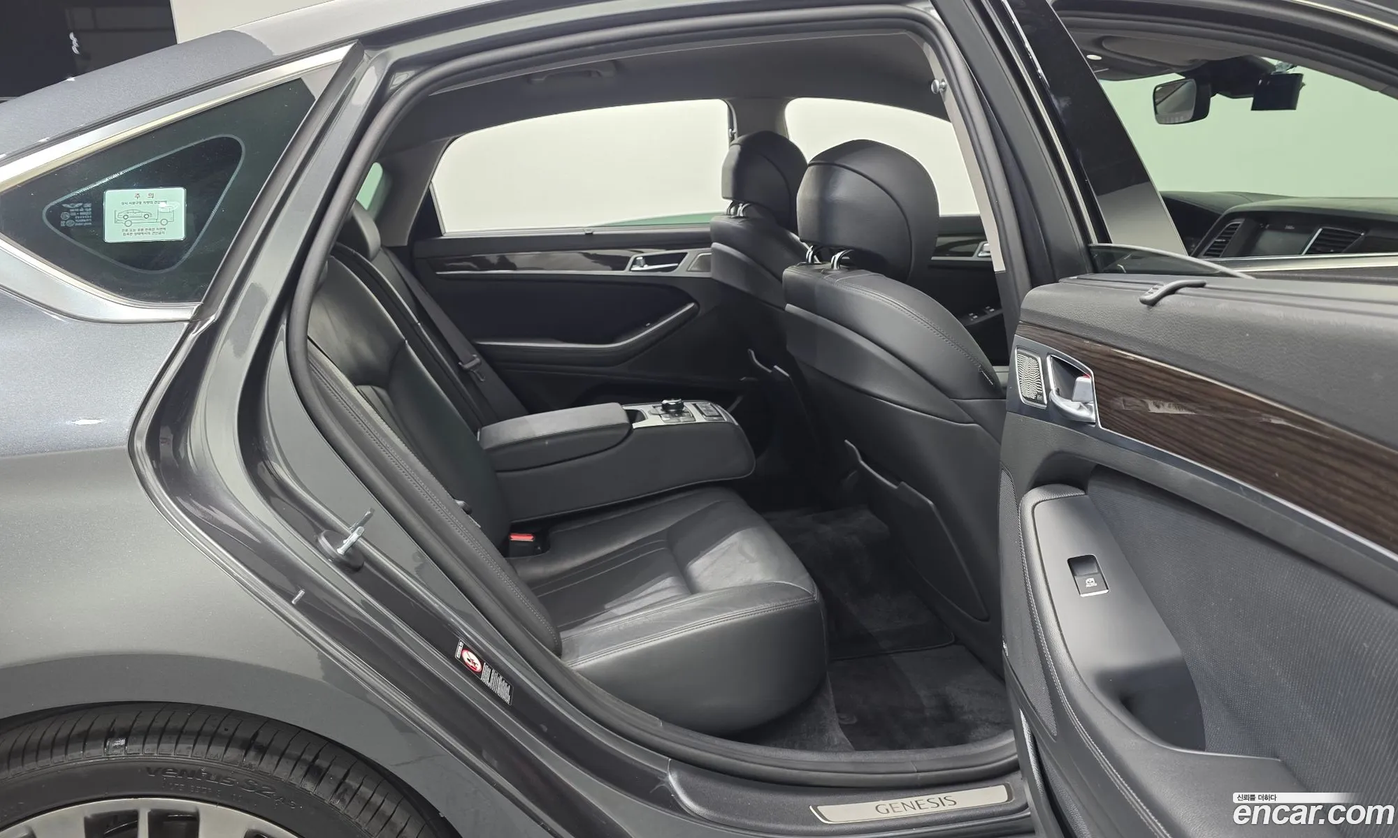 Genesis G80 2019 — 23