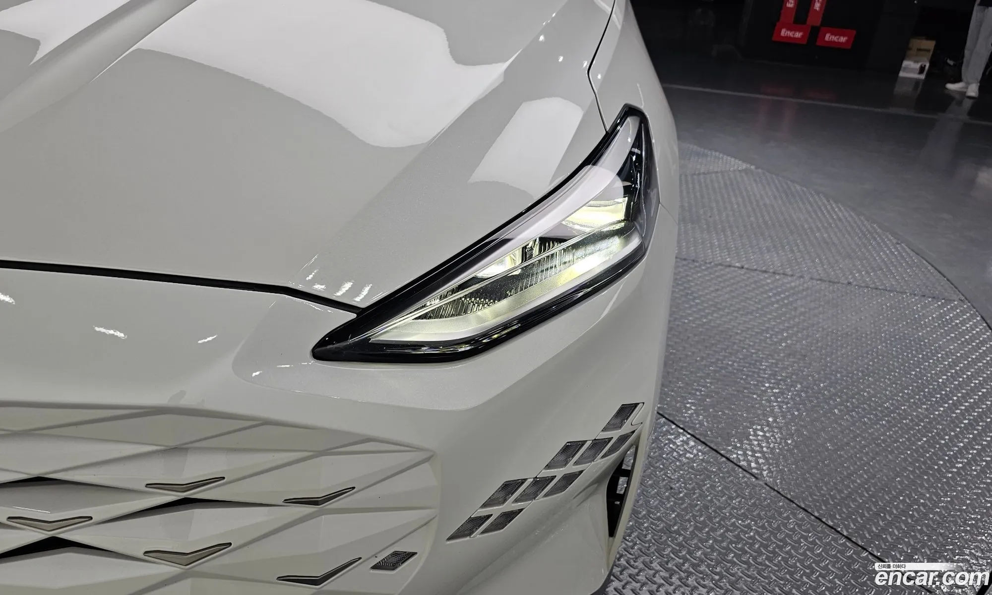 Kia K8 Hybrid 2022 — 21