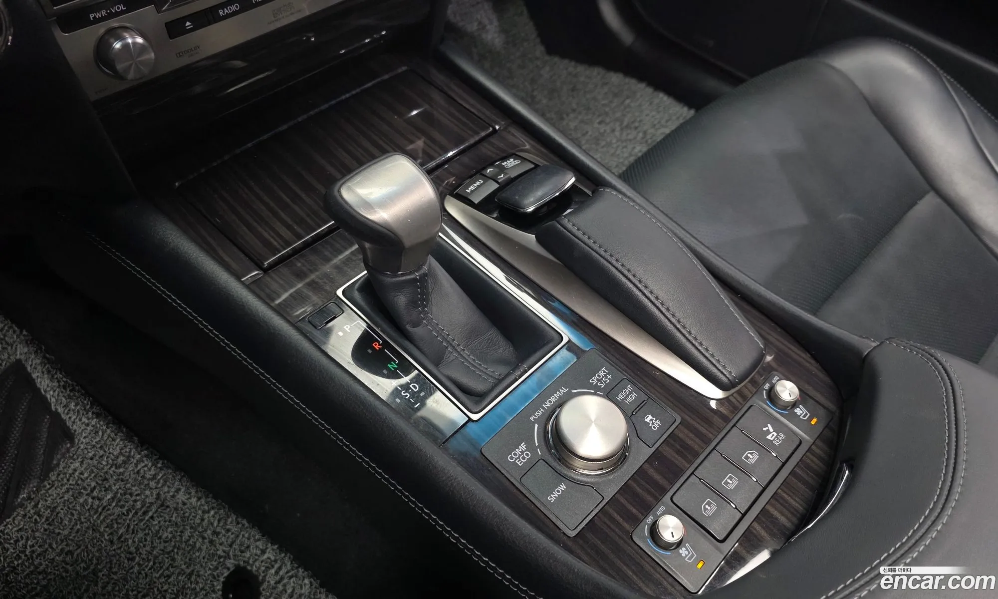 Lexus LS460 2014 — 17