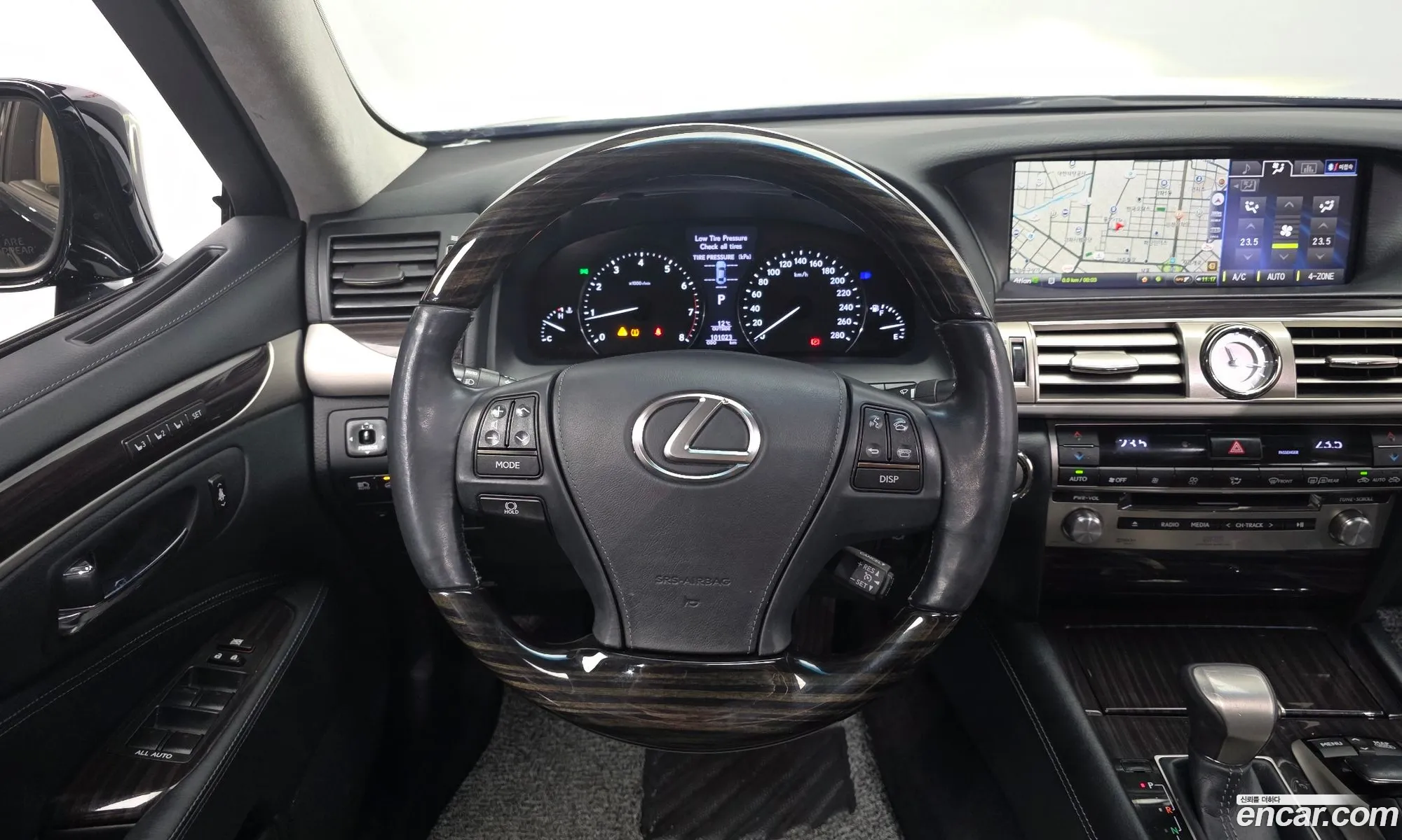 Lexus LS460 2014 — 7