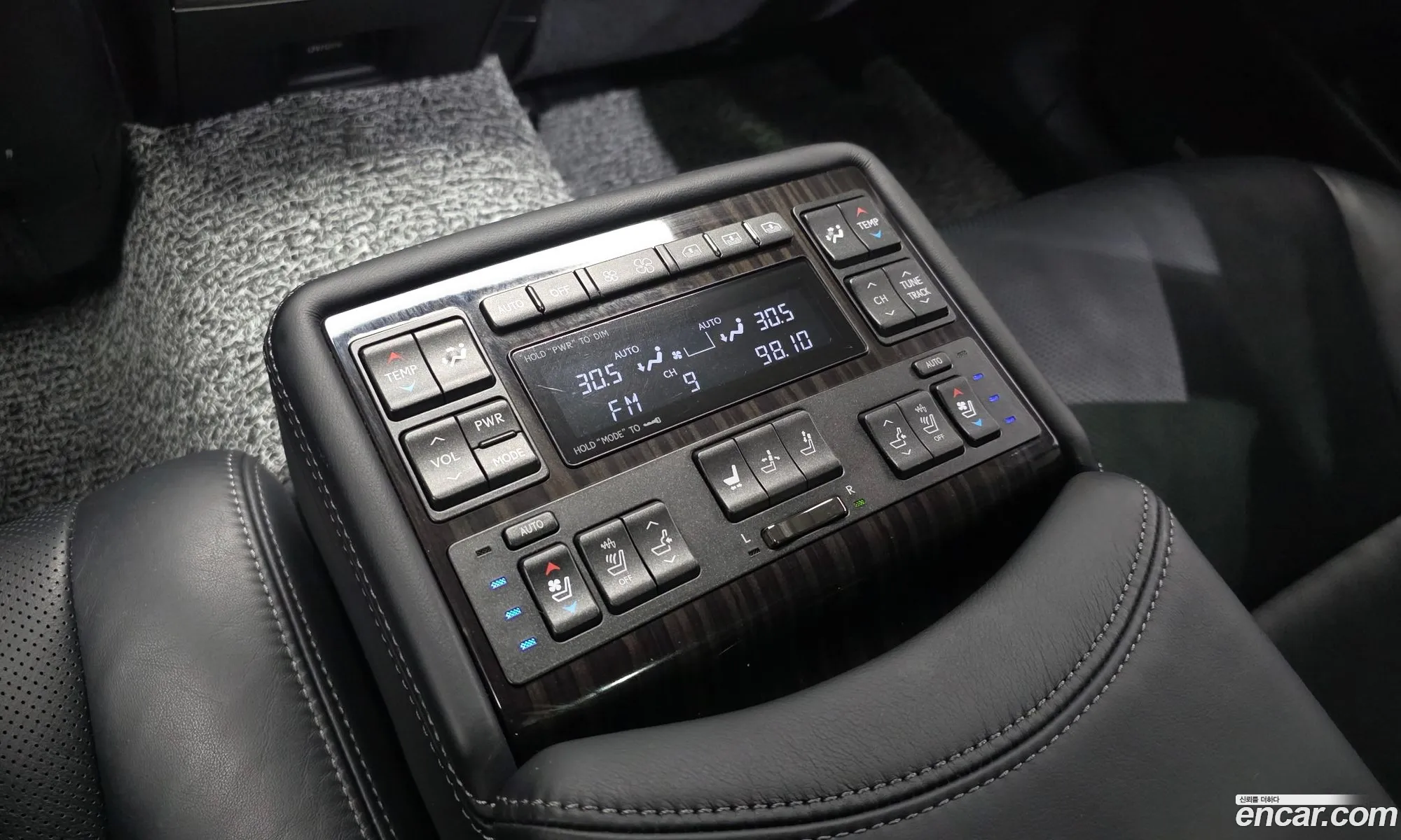Lexus LS460 2014 — 19