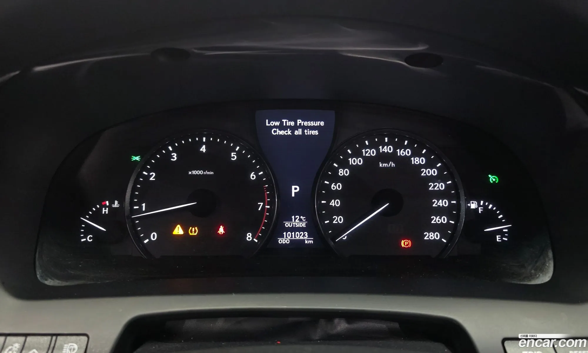 Lexus LS460 2014 — 16