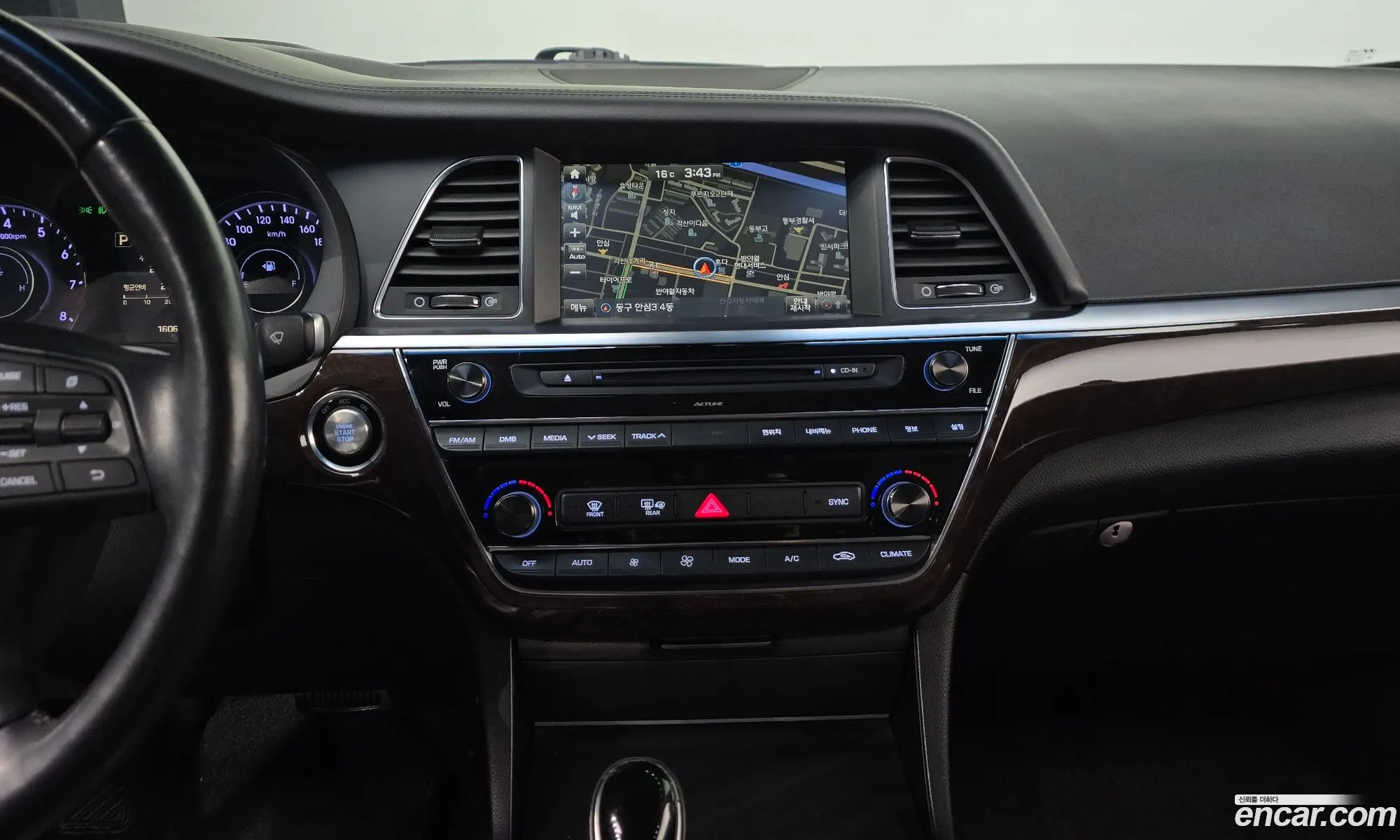 Hyundai Aslan 2015 — 17