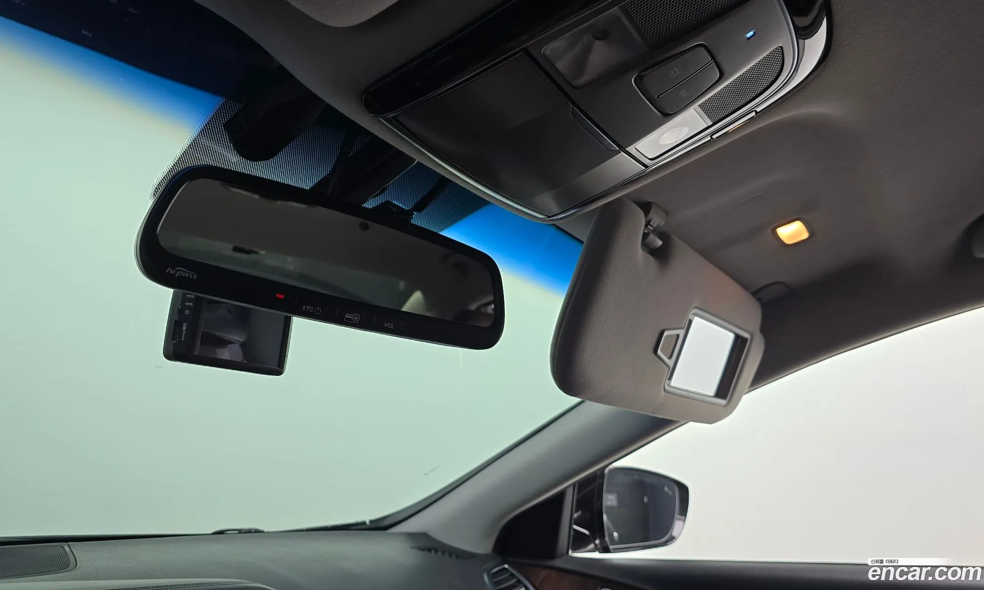 Hyundai Aslan 2015 — 15