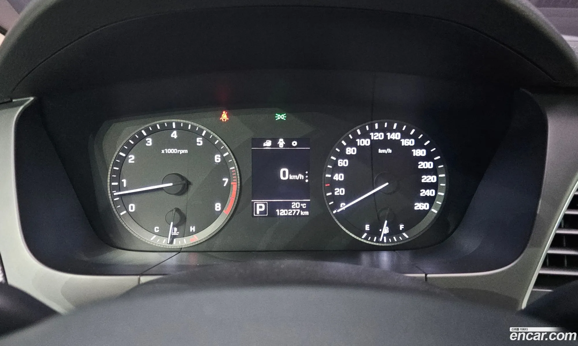 Hyundai LF Sonata 2014 — 16