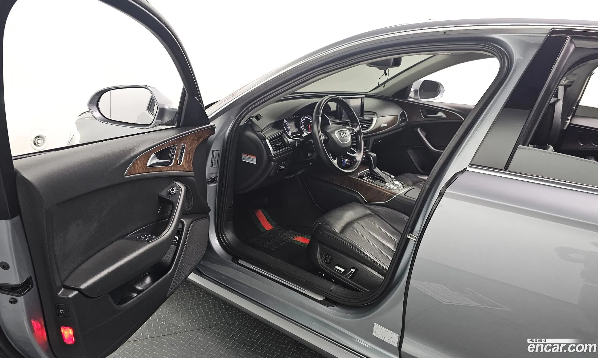 Audi A6 2015 — 18