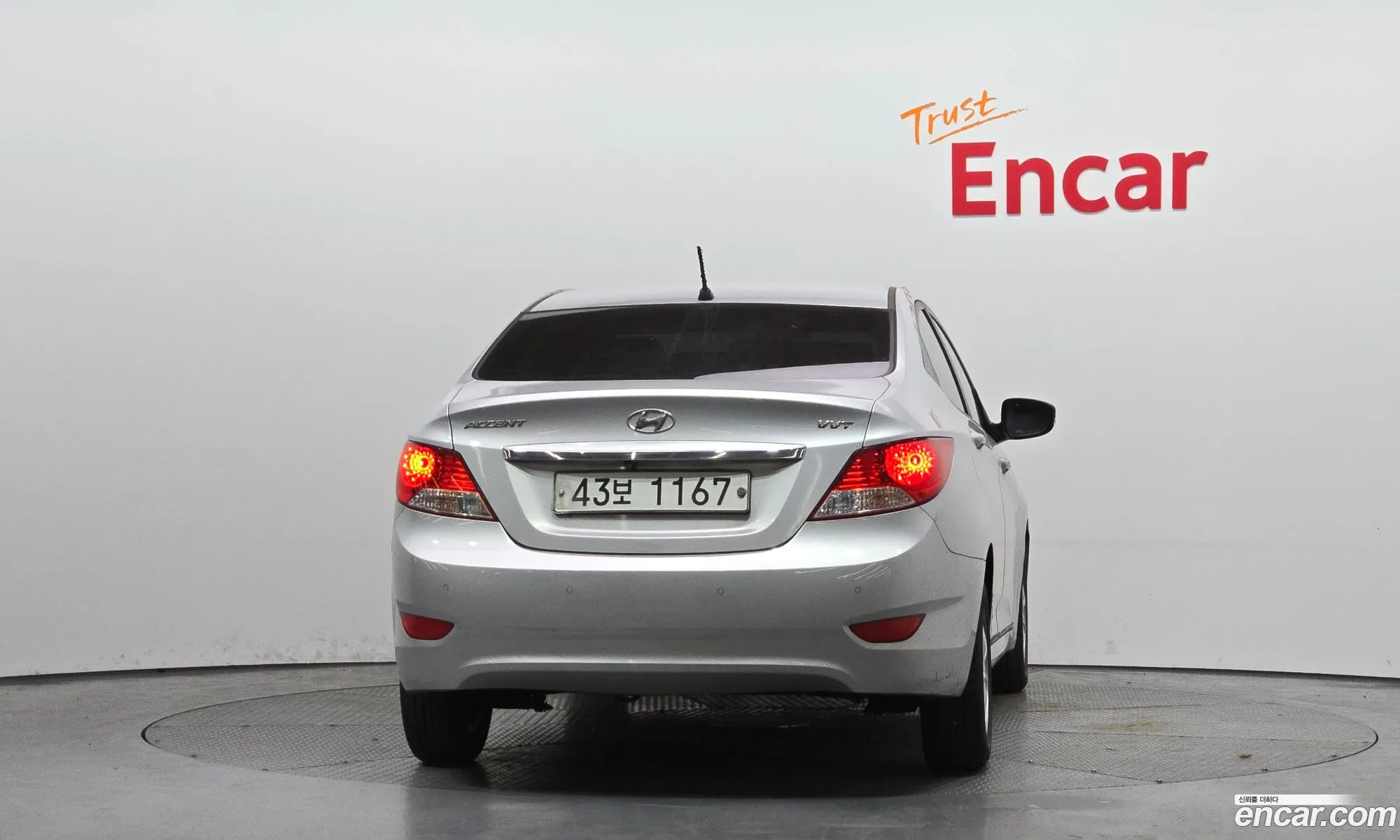 Hyundai Accent 2012 — 19