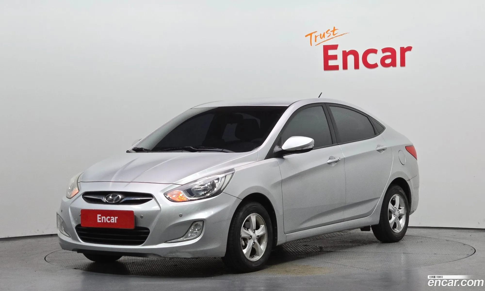 Hyundai Accent 2012 — 6