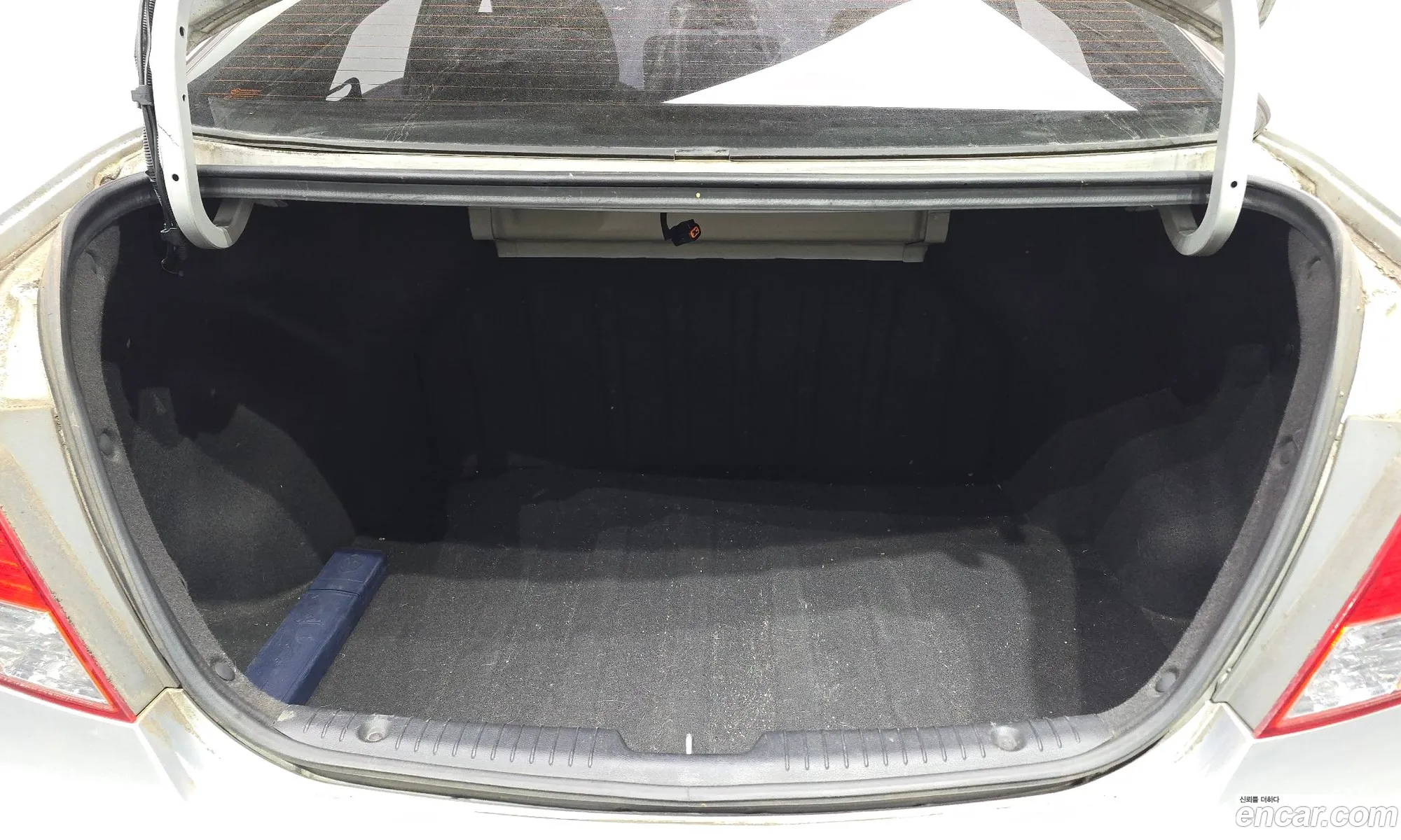 Hyundai Accent 2012 — 13