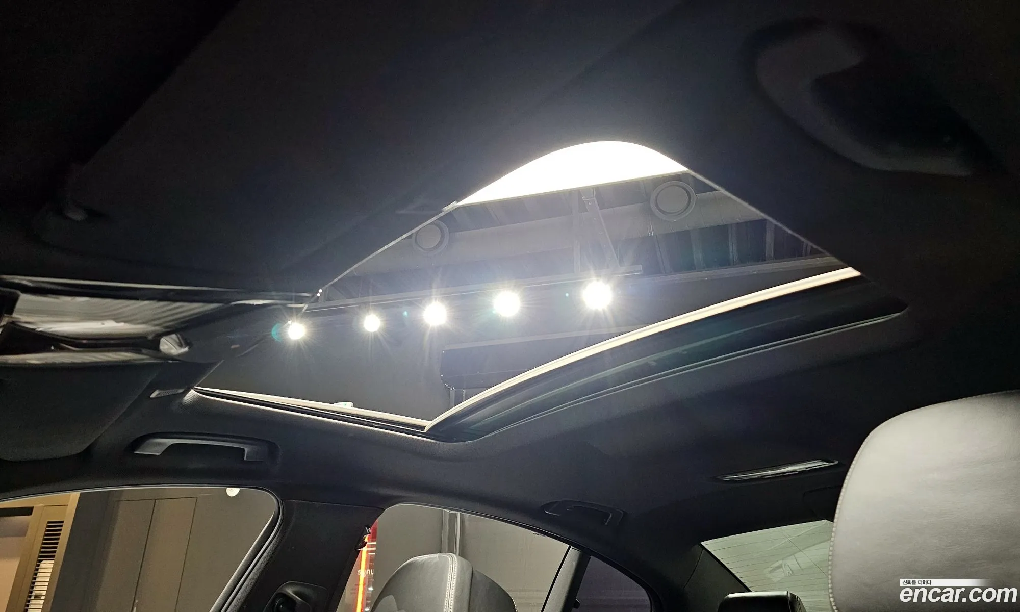 BMW 5 Series 2018 WBAJD3108JB255197 — 20