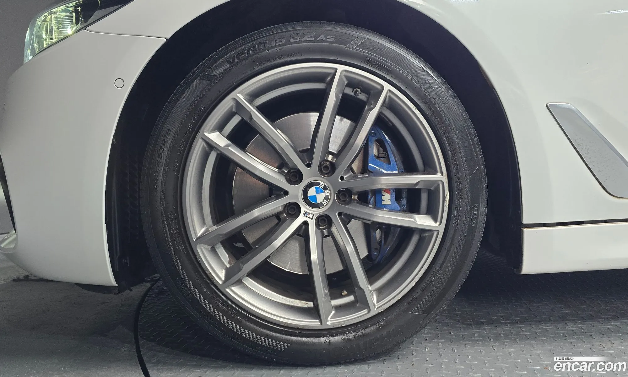 BMW 5 Series 2017 WBAJD3103JG970147 — 21