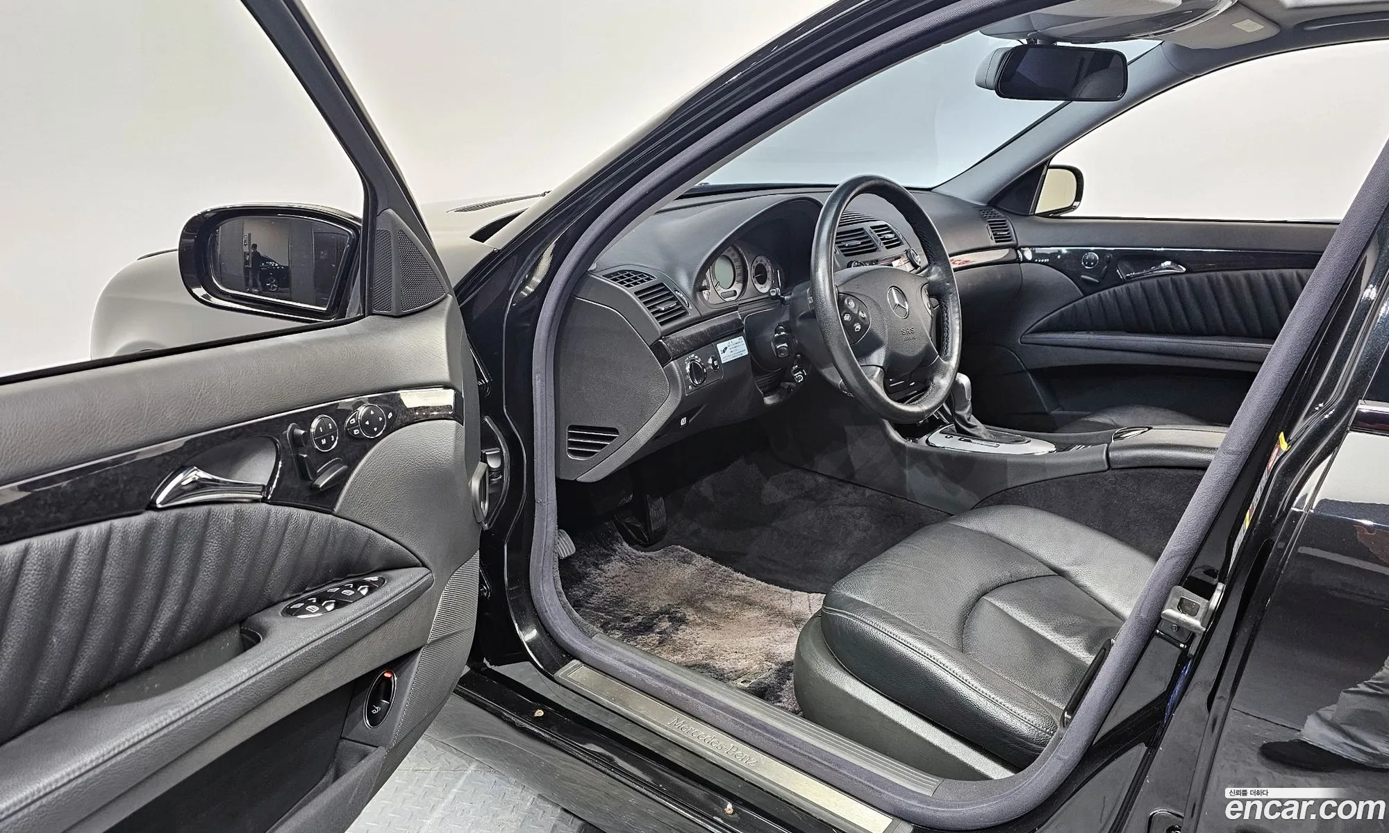 Mercedes-Benz E-Class W211 2003 KL90A3AEG3Z10G005 — 5
