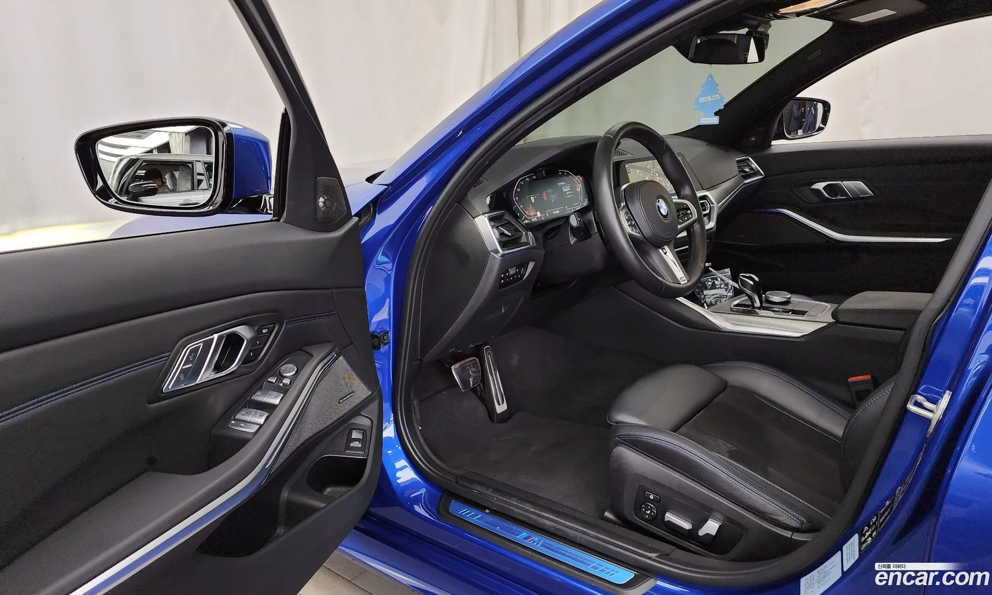 BMW 3 Series 2021 — 16