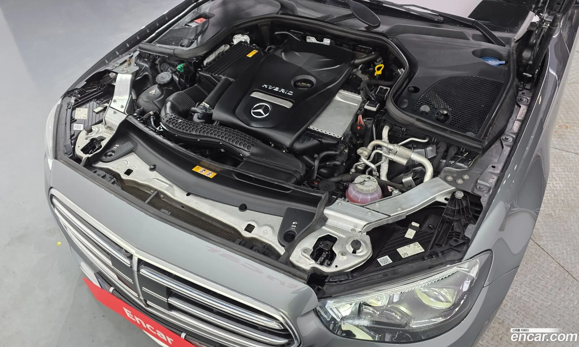 Mercedes-Benz E-Class W213 2022 — 17